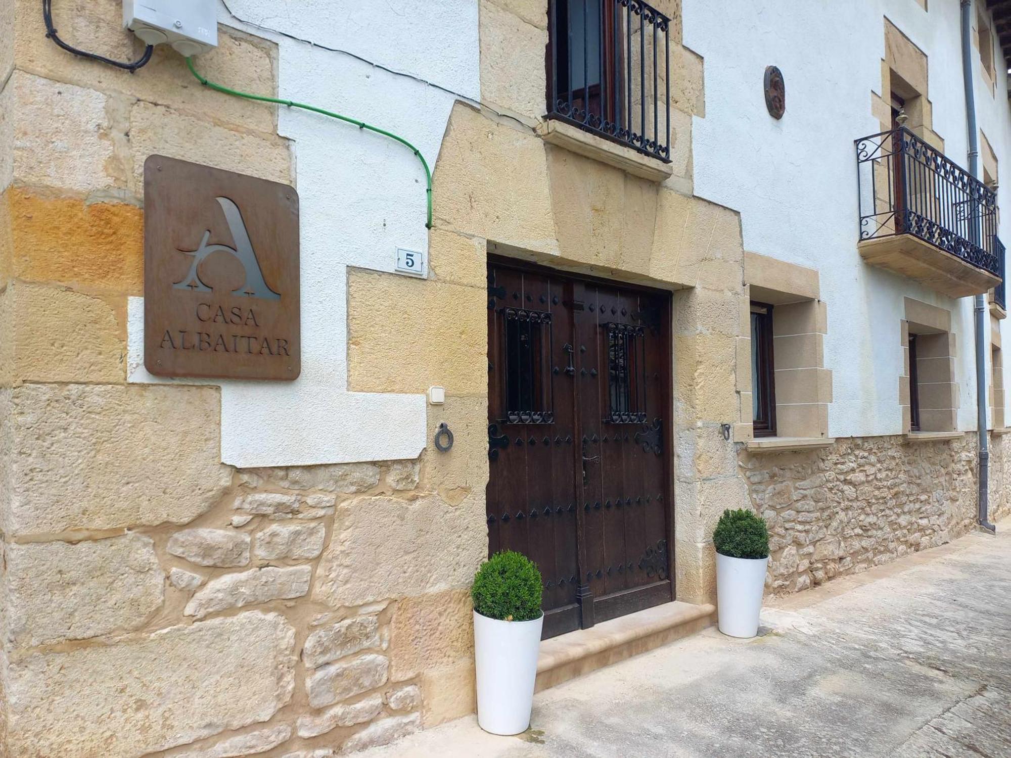 Casa Albaitar, alojamiento rural con jardin Azcona Exterior foto